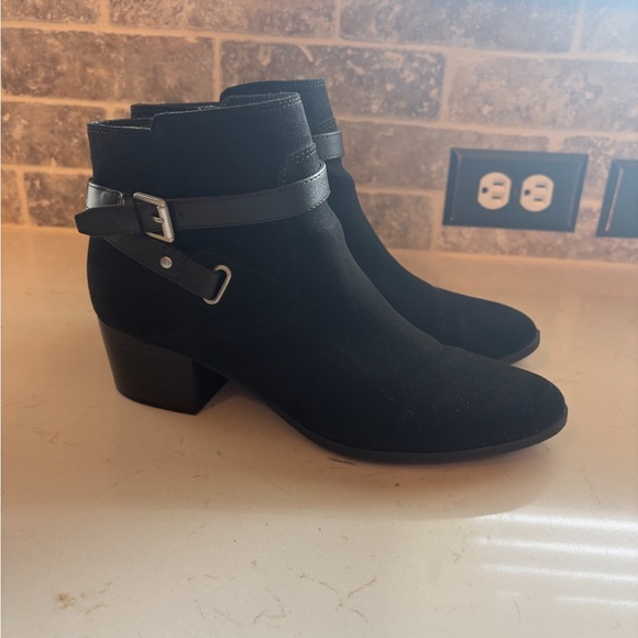 Black Ankle Boots - Picture 3 of 8